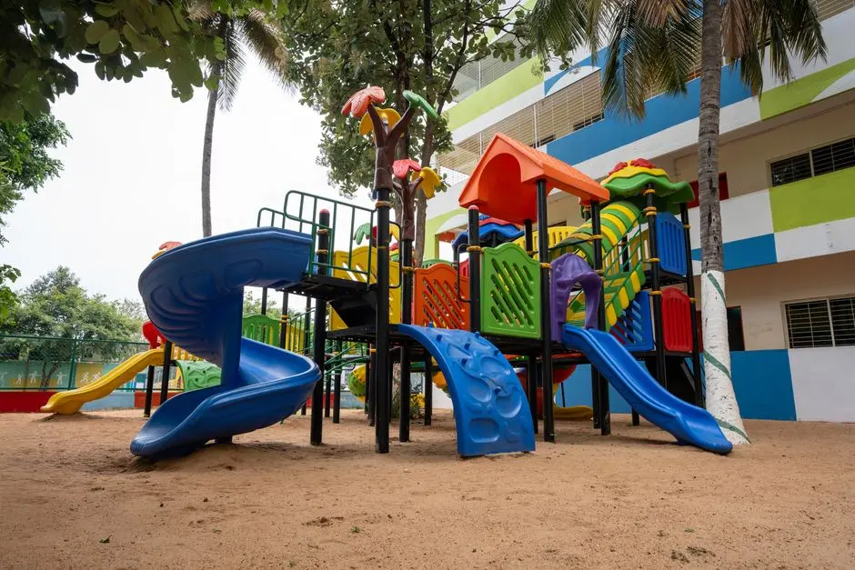 Community at BIRLA ESTATES MULUND, Mulund West, Mumbai